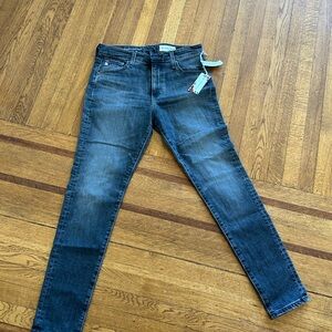 AG The Farrah Skinny ankle. Black wash. New with tags. Size 28